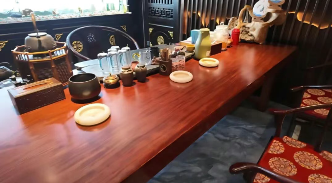 巴花大板为什么这么贵？揭秘"木中贵族"的硬核实力